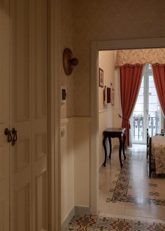 Carafa Di Maddaloni Residenza Di Charme Hotel Napoli Eksteriør billede