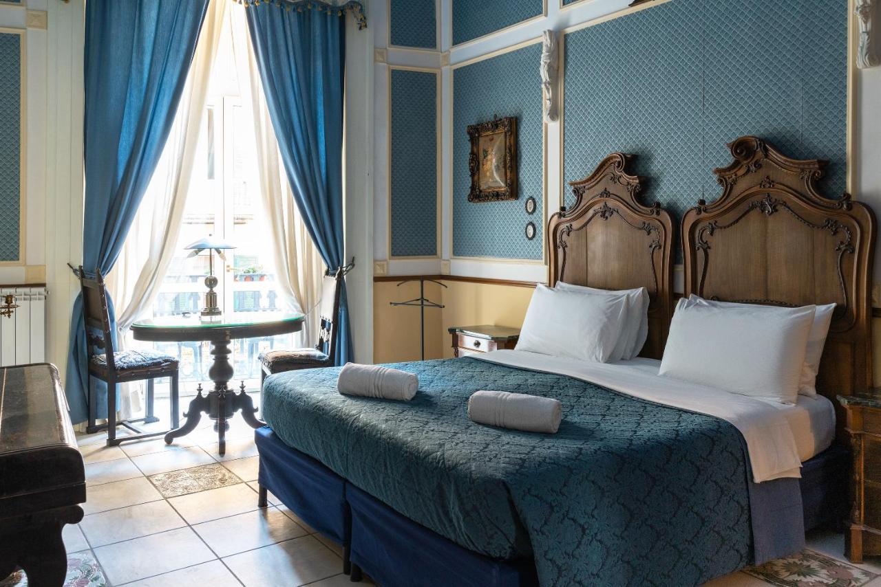 Carafa Di Maddaloni Residenza Di Charme Hotel Napoli Eksteriør billede
